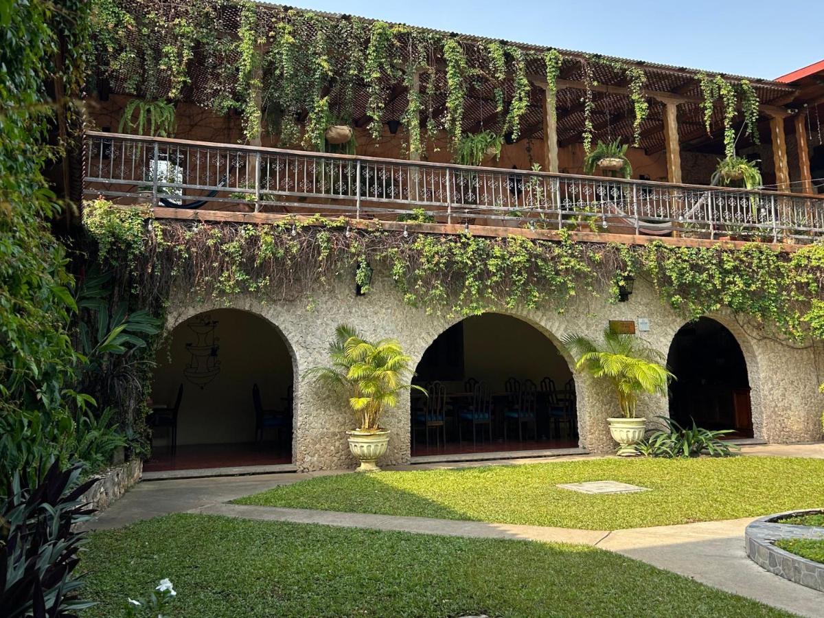 Hotel Del Patio Флорес Екстер'єр фото